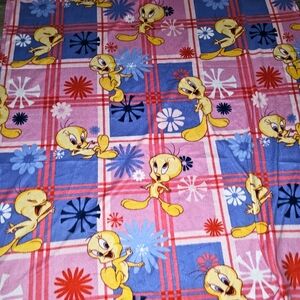 Looney Tunes Twitty Bird print fleece blanket 90's multicolored flower power 🐥
